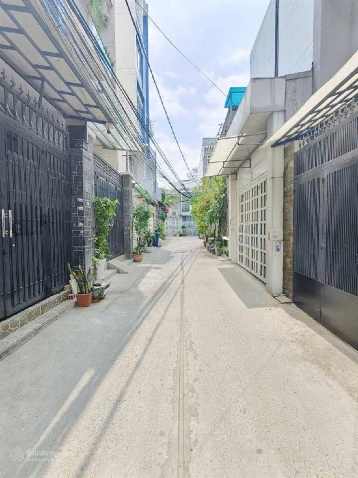 Bán nhà hẻm ô tô đậu cửa  3 tầng hoàn công đủ khúc tân hương  độc lập  tân sơn nhì  vip tân phú