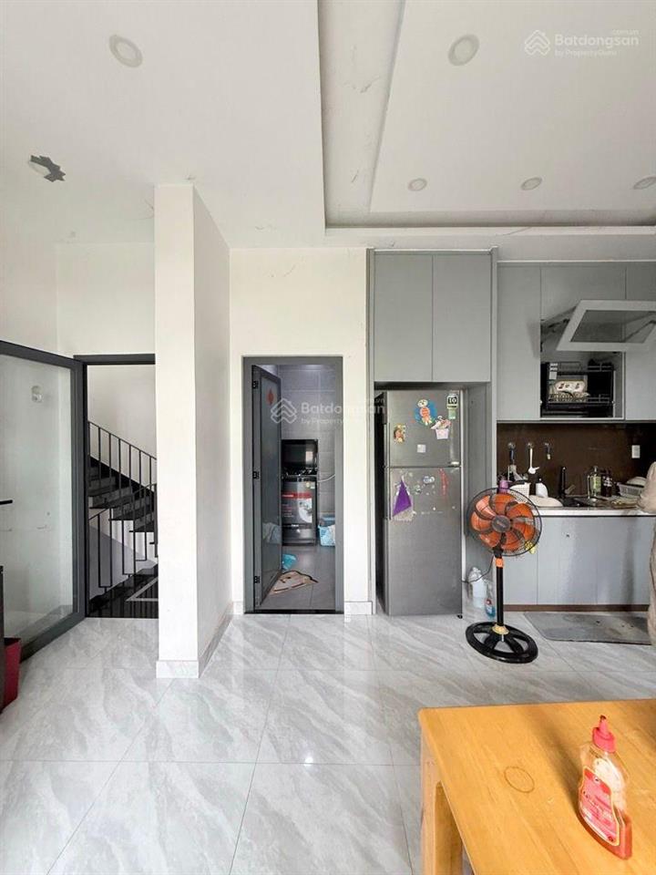 Mặt tiền kd sầm uất nhánh nguyễn sơn  thoại ngọc hầu  phú thọ hoà đường 10m thông (9x7.5m) 5 tầng