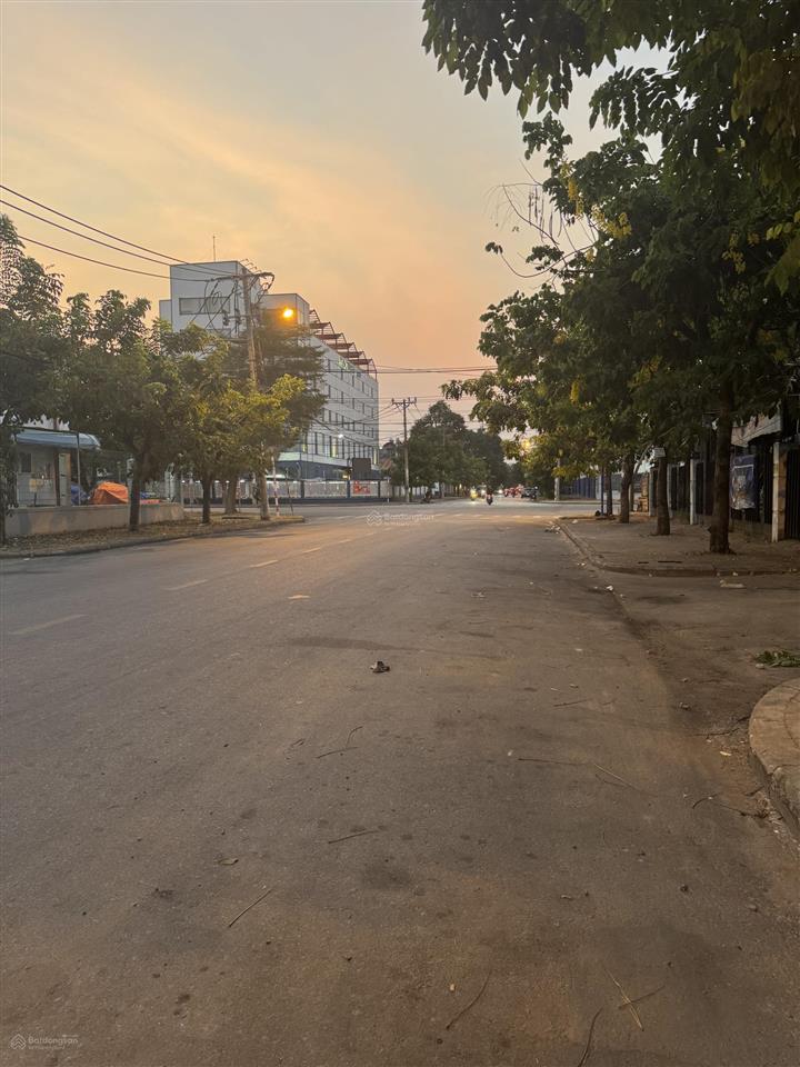 Mặt tiền kd đường trãi nhựa 16m có lề (4x15m) ngay kênh 19/5  chung cư sơn kỳ  aeon mall tân phú