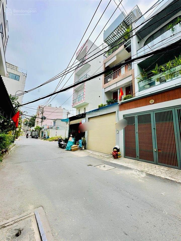 Mặt tiền kd đường nhựa 8m thông tô hiệu  hoà bình  luỹ bán bích gần đầm sen  3 tầng hoàn công đủ