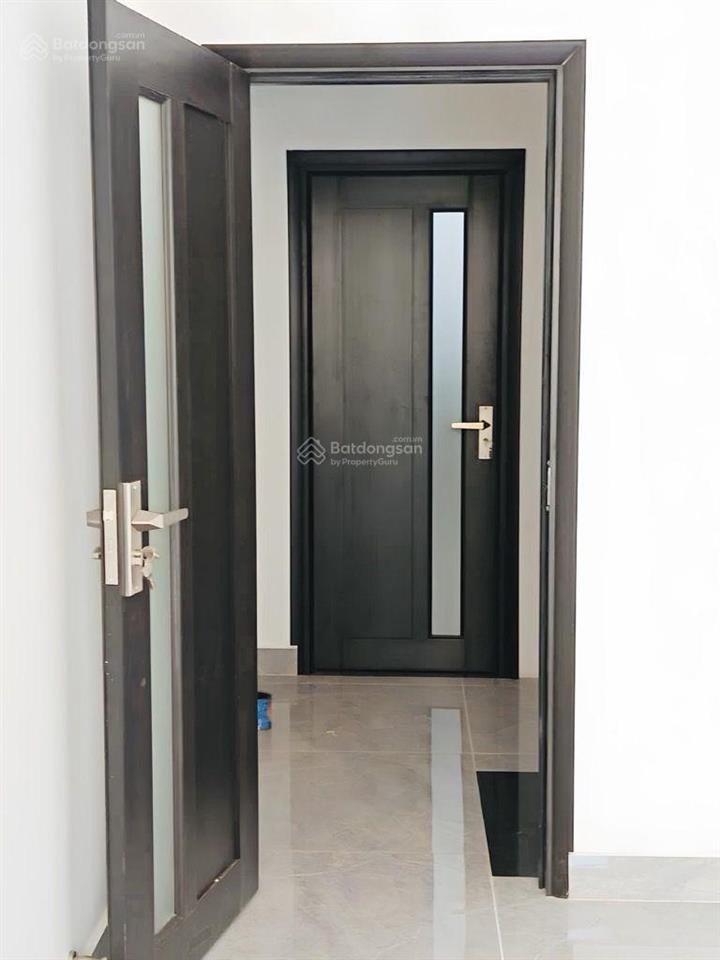 Mặt tiền kd đường nhựa 8m thông tô hiệu  hoà bình  luỹ bán bích gần đầm sen  3 tầng hoàn công đủ