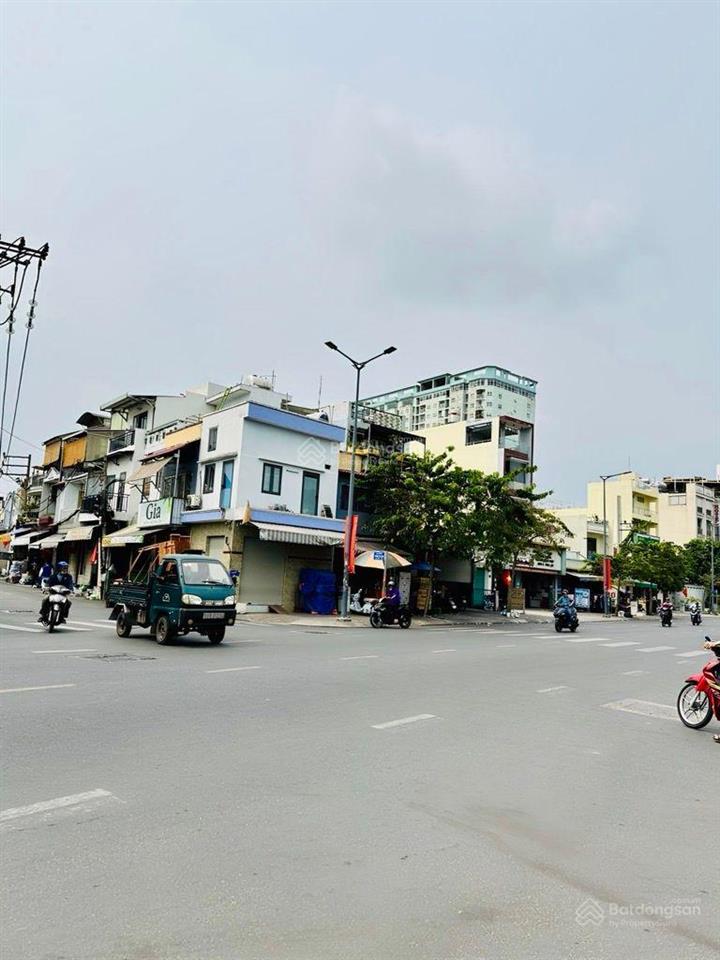 Mặt tiền kd đường nhựa 8m thông tô hiệu  hoà bình  luỹ bán bích gần đầm sen  3 tầng hoàn công đủ