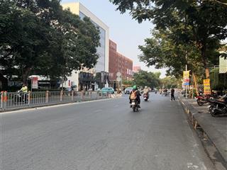 Nhà 2 mặt tiền kd sầm uất  đường nhựa 30m có lề  90m2 ngay aeon mall  celadoncity  vip tân phú