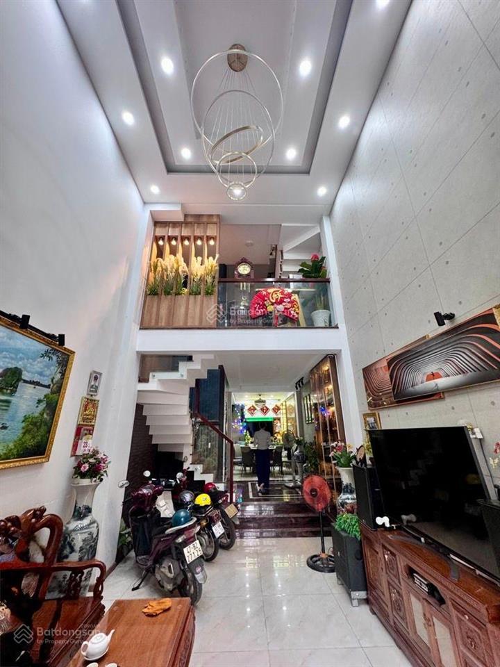 Bán nhà 5 tầng hoàn công đủ  hẻm ô tô vào nhà ngay nguyễn thế truyện  f. tân sơn nhì vip tân phú