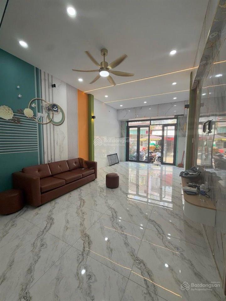 Ngay chợ sơn kỳ, aeon mall tân phú  đường 12m có lề  vừa ở vừa kinh doanh (4x15m) 3 tầng hc đủ