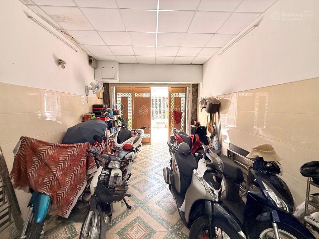 Khu phân lô 3 tầng hoàn công đủ  hẻm xe hơi thông gần chợ tân hương giáp tân sơn nhì  vip tân phú