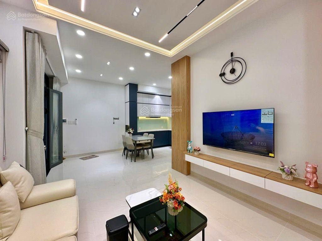 Siêu phẩm 2 tầng lung linh vào ở ngay  hẻm ô tô vào nhà kế bên đầm sen khu tô hiệu  vip tân phú