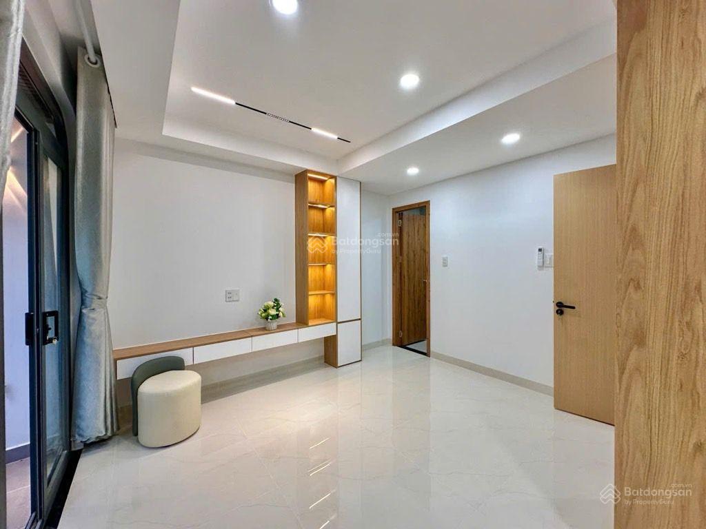Siêu phẩm 2 tầng lung linh vào ở ngay  hẻm ô tô vào nhà kế bên đầm sen khu tô hiệu  vip tân phú