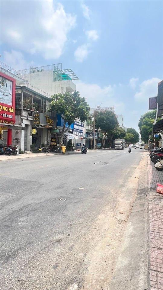 Bán nhà 2 mặt hẻm xe hơi thông (4x18m) ngay vườn lài  luỹ bán bích  tân phú giáp tân bình