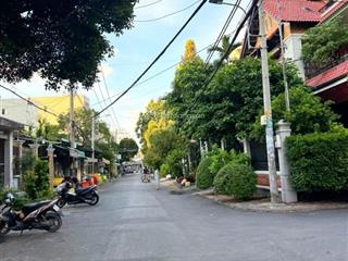 Khu biệt thự adc vip tân phú nhà 3 tầng 92m2 hẻm ô tô vào nhà  ngay thoại ngọc hầu & luỹ bán bích