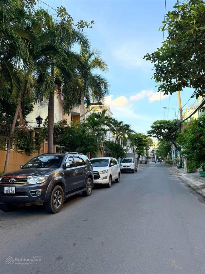 Khu biệt thự adc vip tân phú nhà 3 tầng 92m2 hẻm ô tô vào nhà  ngay thoại ngọc hầu & luỹ bán bích