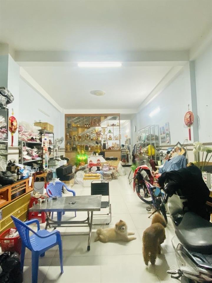 Bán nhà 3 tầng gần 100m2 đường nhựa 8m ô tô vào nhà thông gò dầu  tân hương gần aeon mal tân phú