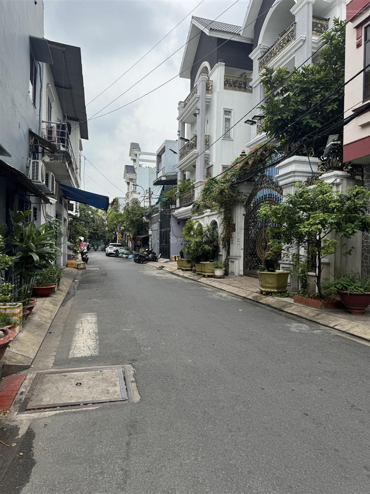 Bán nhà 3 tầng gần 100m2 đường nhựa 8m ô tô vào nhà thông gò dầu  tân hương gần aeon mal tân phú