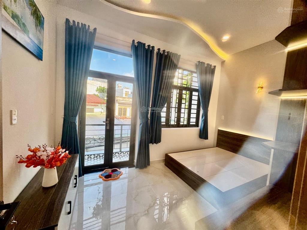 Bán nhà ngay celadoncity & aeon mall tân phú  đường 12m có lề ô tô vào nhà  3 tầng hoàn công đủ