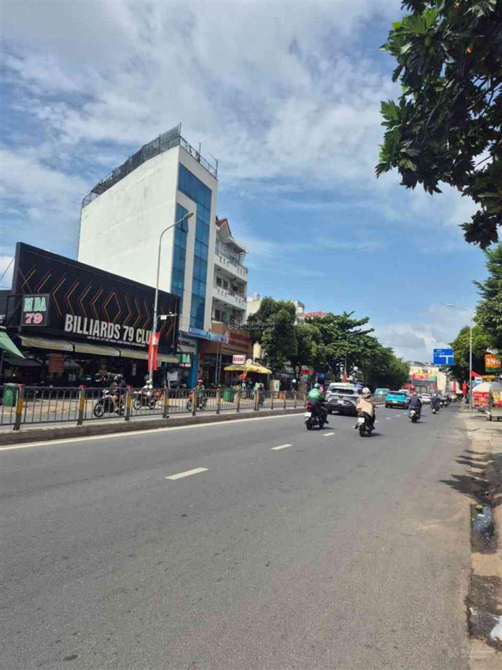Ô tô ngủ trong nhà  3 tầng  ngang lớn 6m gần aeon mall  ga t3  ga metro  tây thạnh vip tân phú