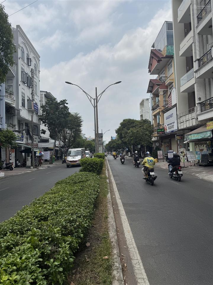 Bán nhà 60m2  hẻm 10m ô tô vào nhà gần aeon mall  đại học công thương  nguyễn cữu đàm  tân phú