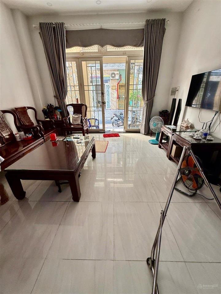 Tân phú ngay trường chinh & âu cơ  hẻm ô tô ngủ trong nhà gần ga t3 sân bay 3 tầng hoàn công đủ