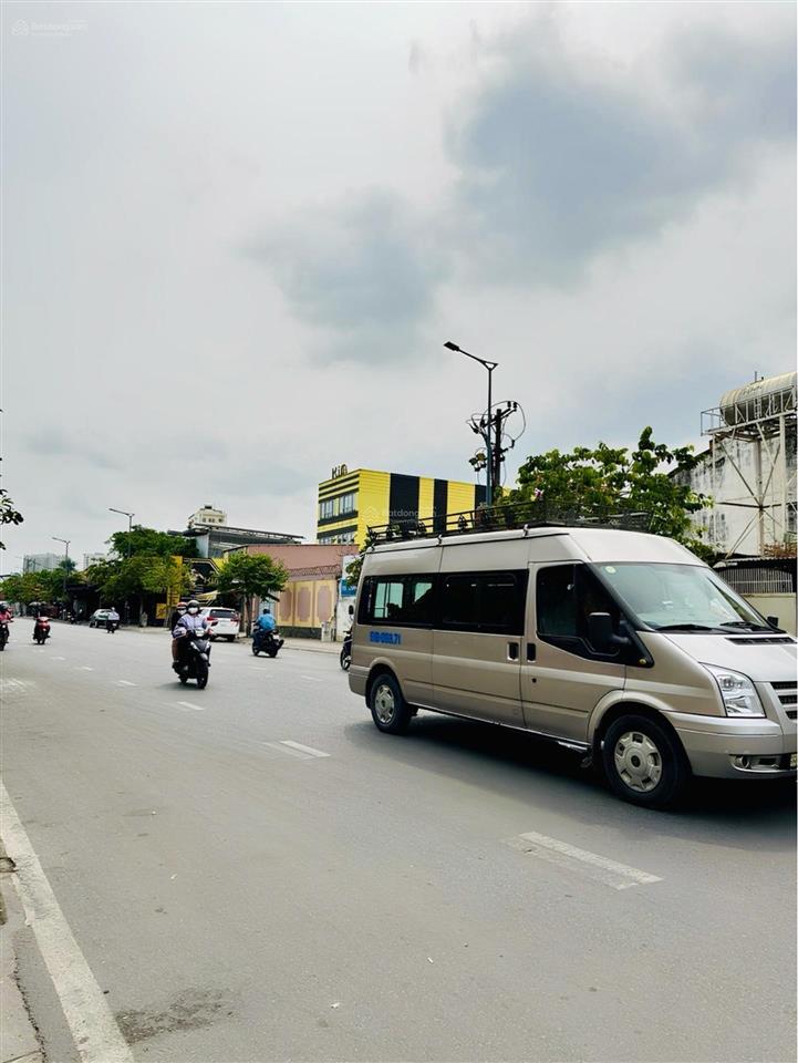 Mặt tiền kinh doanh đường 8m thông  3 tầng kiên cố  gần đầm sen  ngay tô hiệu  thoại ngọc hầu