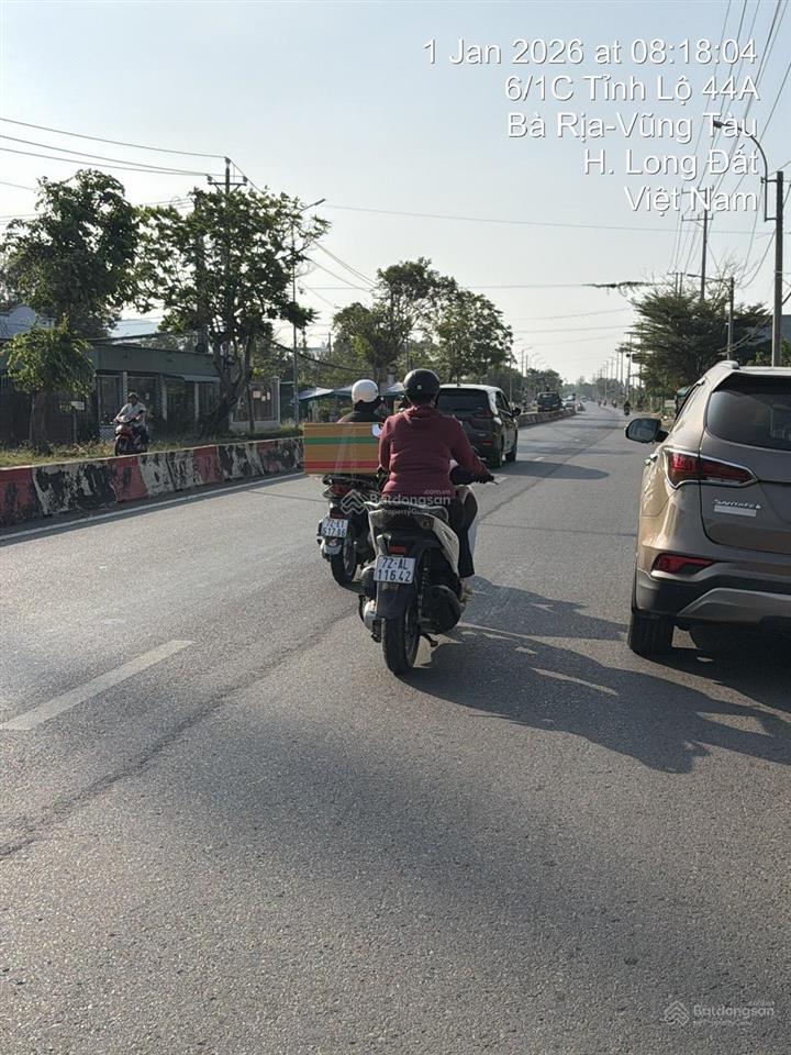 Cho thuê đất 3.000m2  có 640m2 đất ở  2 mt  đường tl44a 46mx95m  an ngãi  long điềnhcm