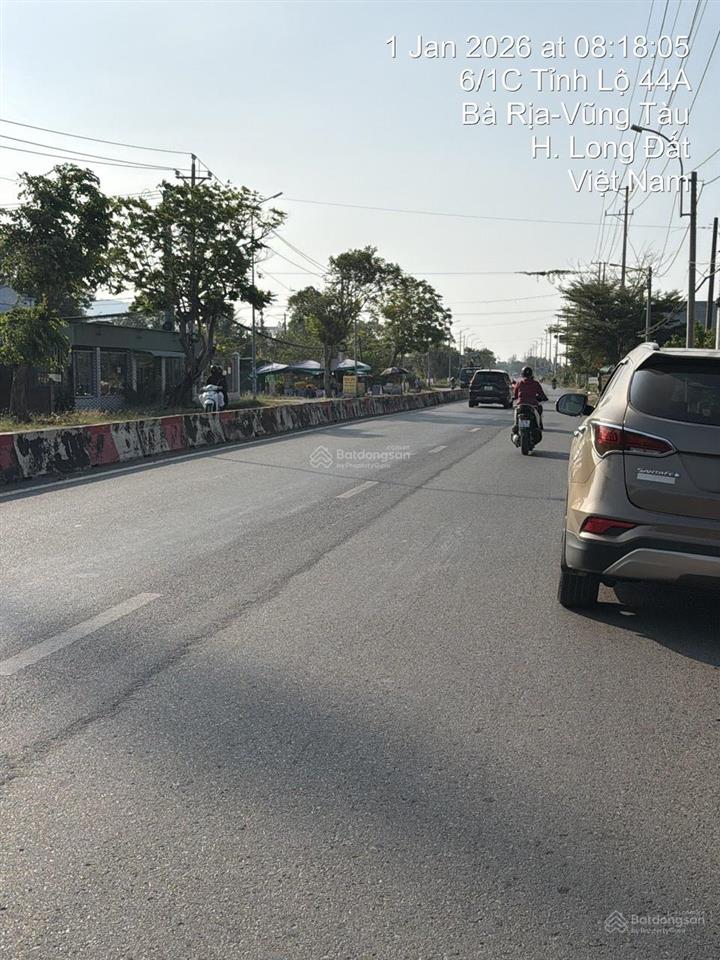 Cho thuê đất 3.000m2  có 640m2 đất ở  2 mt  đường tl44a 46mx95m  an ngãi  long điềnhcm