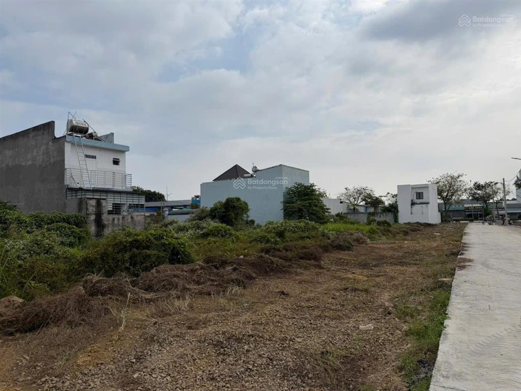 Bán 1.135m²  có 600m² đất ở đô thị  p. tam long (long tâm  bà rịa)  có nhà 1 trệt 1 lầu còn mới