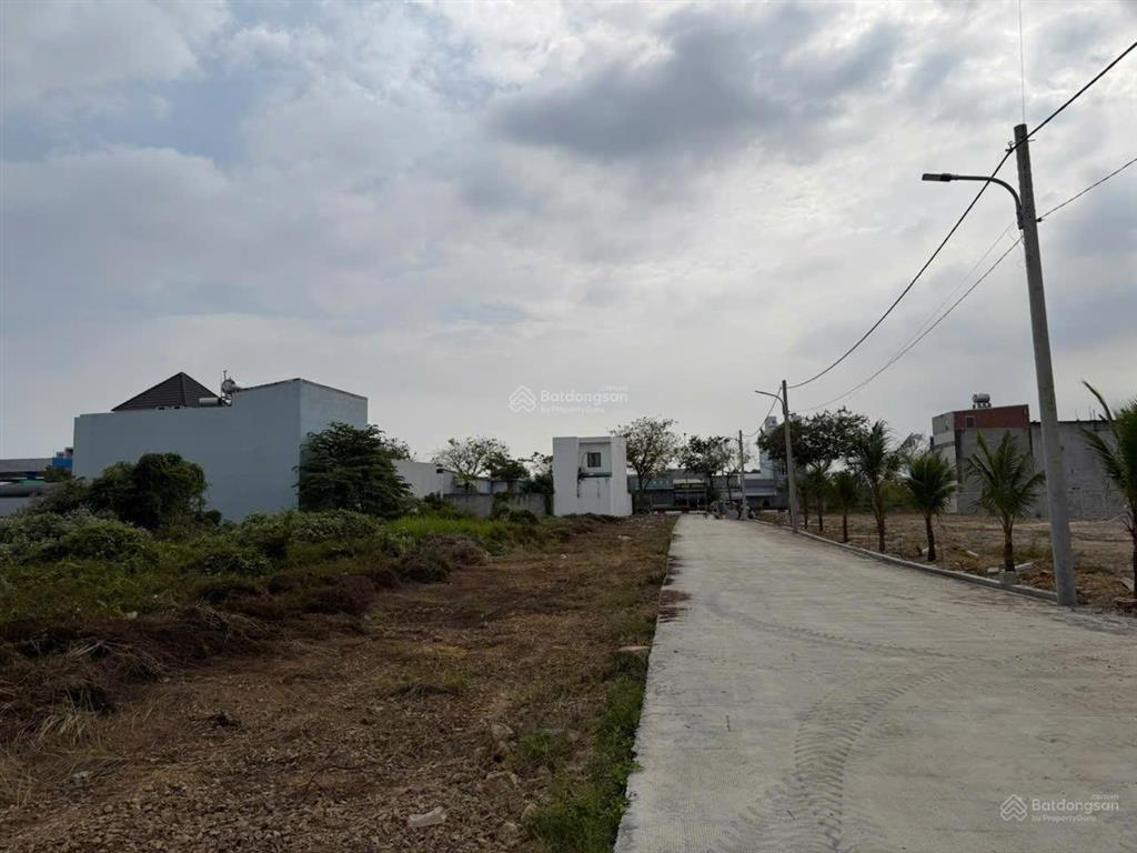 Bán 1.135m²  có 600m² đất ở đô thị  p. tam long (long tâm  bà rịa)  có nhà 1 trệt 1 lầu còn mới