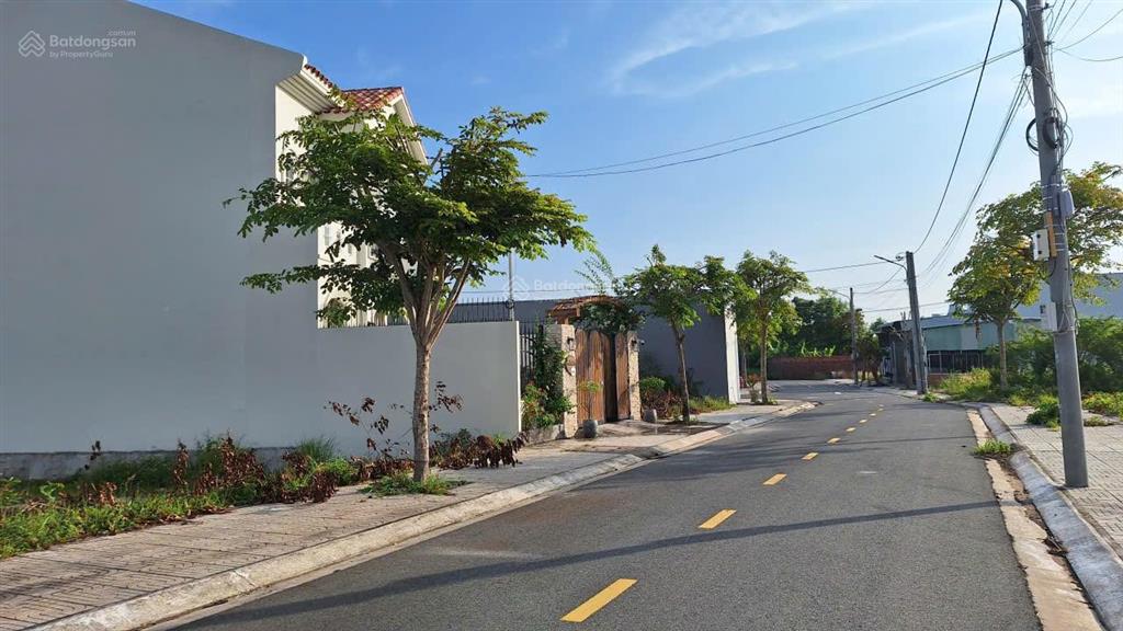 Đất đường nhựa 5x20m=100m2 full thổ cư. giá chỉ 1,55 tỷ. tam phước  long điền  hcm
