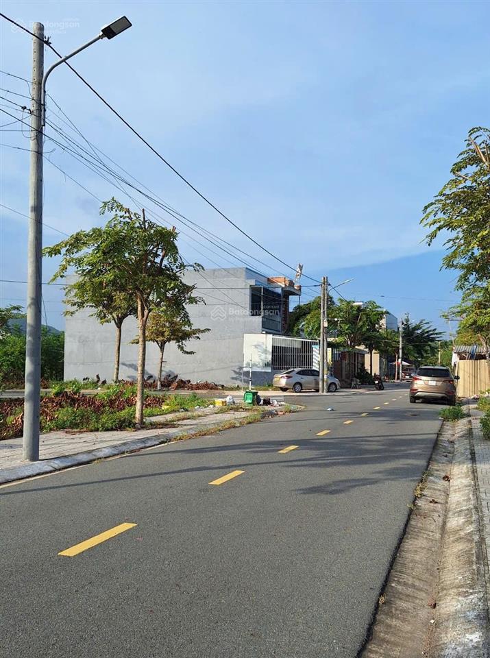 Đất đường nhựa 5x20m=100m2 full thổ cư. giá chỉ 1,55 tỷ. tam phước  long điền  hcm