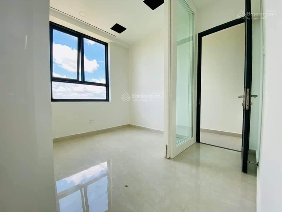 Sg intela 50m2, nhà trống, view ngoài, tầng trung, 2.1 tỷ, bao thuế phí sang tên