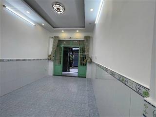 Nhà sát mặt tiền phạm văn bạch.chủ cần bán gấp trong tết 5ty4 .65m2 sát bên nhà ga t3, thông