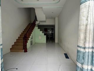 Nhà phố hoàn thiện cơ bản cần bán giá 2 tỷ  0973 013 ***