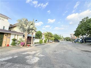 Biệt thự hà huy giáp, ngay cầu an lộc, 450m2, 2 mặt tiền đường 25m, khu biệt lập, 1 đời chủ 80tr/m2