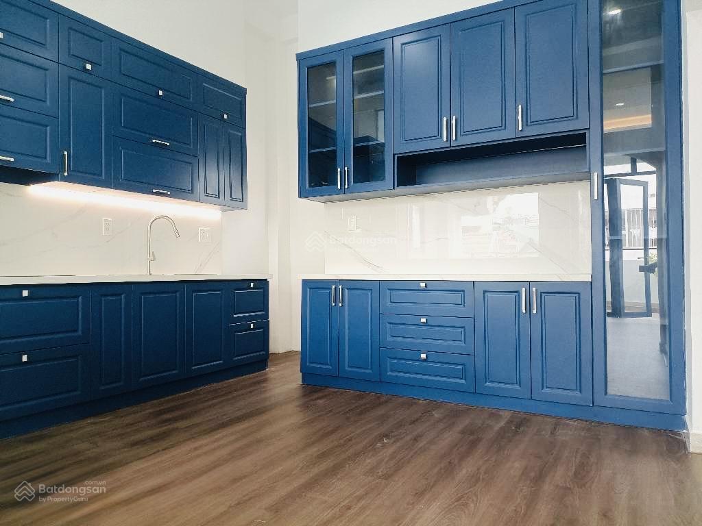 Mặt tiền kinh doanh phú nhuận 6x13m, 5t, thang máy  gần huỳnh văn bánh, lê văn sỹ, nguyễn văn trỗi