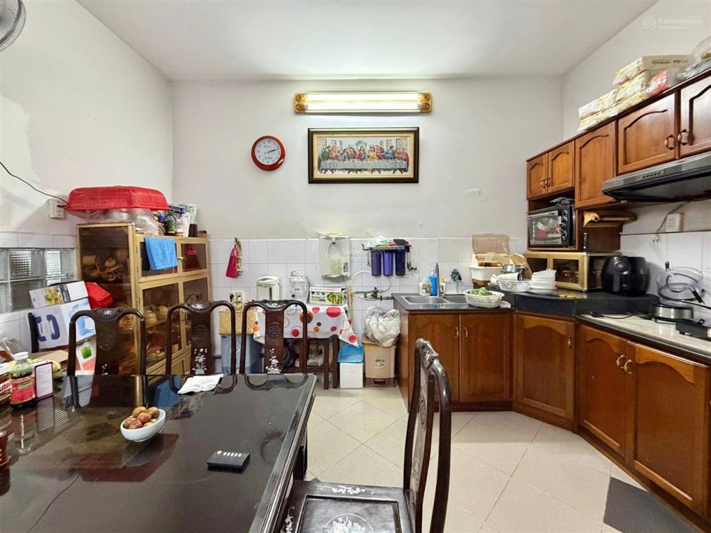 Hẻm xe hơi 6m đường lê văn sỹ phú nhuận  cn 70m2 (5 x 14m)  nhà cũ 3 lầu tiện xây mới 13.5 tỷ