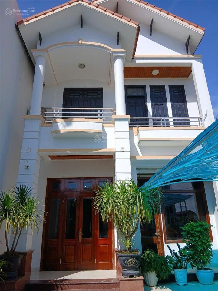 Bán nhà chính chủ ngay quốc lộ lộc ninh, đồng hới có thể ở, làm văn phòng, full nội thất cao cấp
