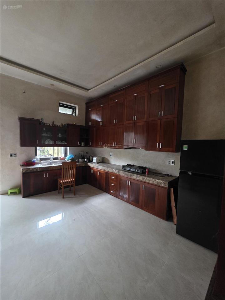 Bán nhà chính chủ ngay quốc lộ lộc ninh, đồng hới có thể ở, làm văn phòng, full nội thất cao cấp