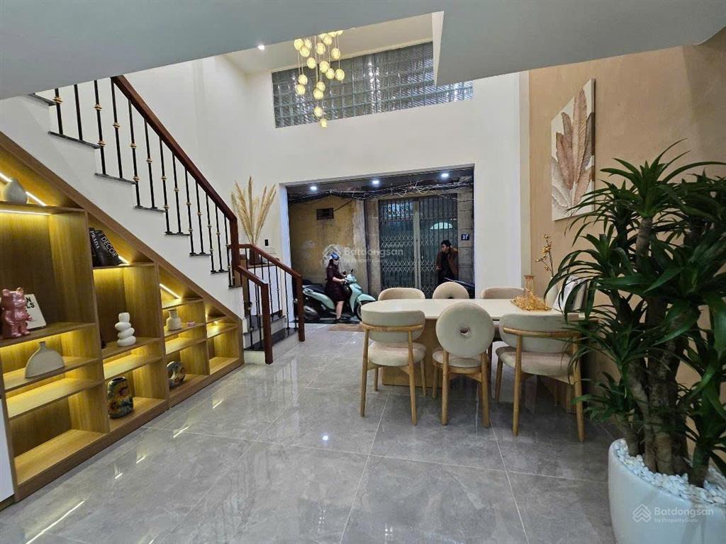 Siêu rẻ chính kinh, 42m2x4t, ngõ 2,5m, 40m ra mặt phố, giá 7,7 tỷ (cam kết nhà thật giá chuẩn)