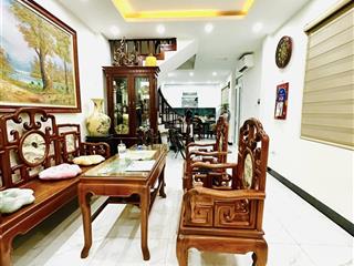 7 tỷ, ba đình  sở hữu một khoảng trời riêng giữa hoàng hoa thám, 35m2 x 5t