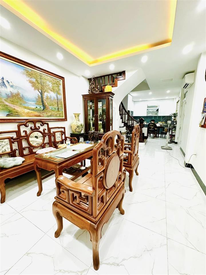 7 tỷ, ba đình  sở hữu một khoảng trời riêng giữa hoàng hoa thám, 35m2 x 5t