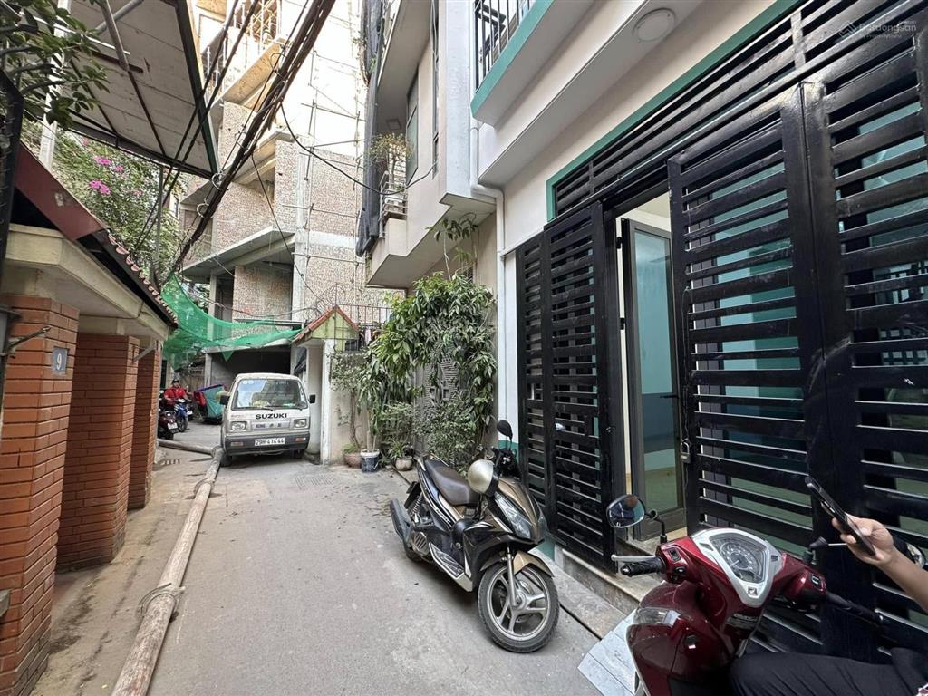 Một trong số ít 1 căn, lạc long quân, ngõ thông kinh doanh, 50m² nhỉnh 11 tỷ, thoáng trước sau