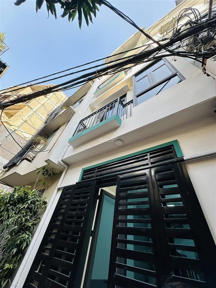 Một trong số ít 1 căn, lạc long quân, ngõ thông kinh doanh, 50m² nhỉnh 11 tỷ, thoáng trước sau