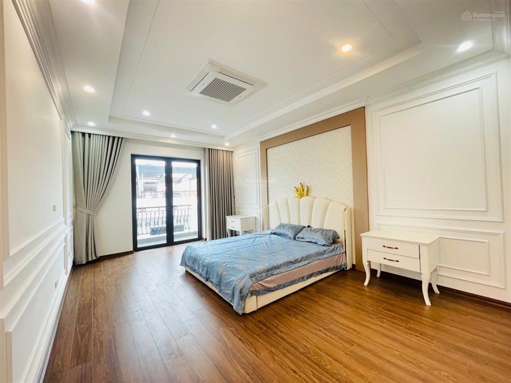 Một trong số ít 1 căn hoàng quốc việt  6t thang máy  ô tô  10 tỷ  xây mới