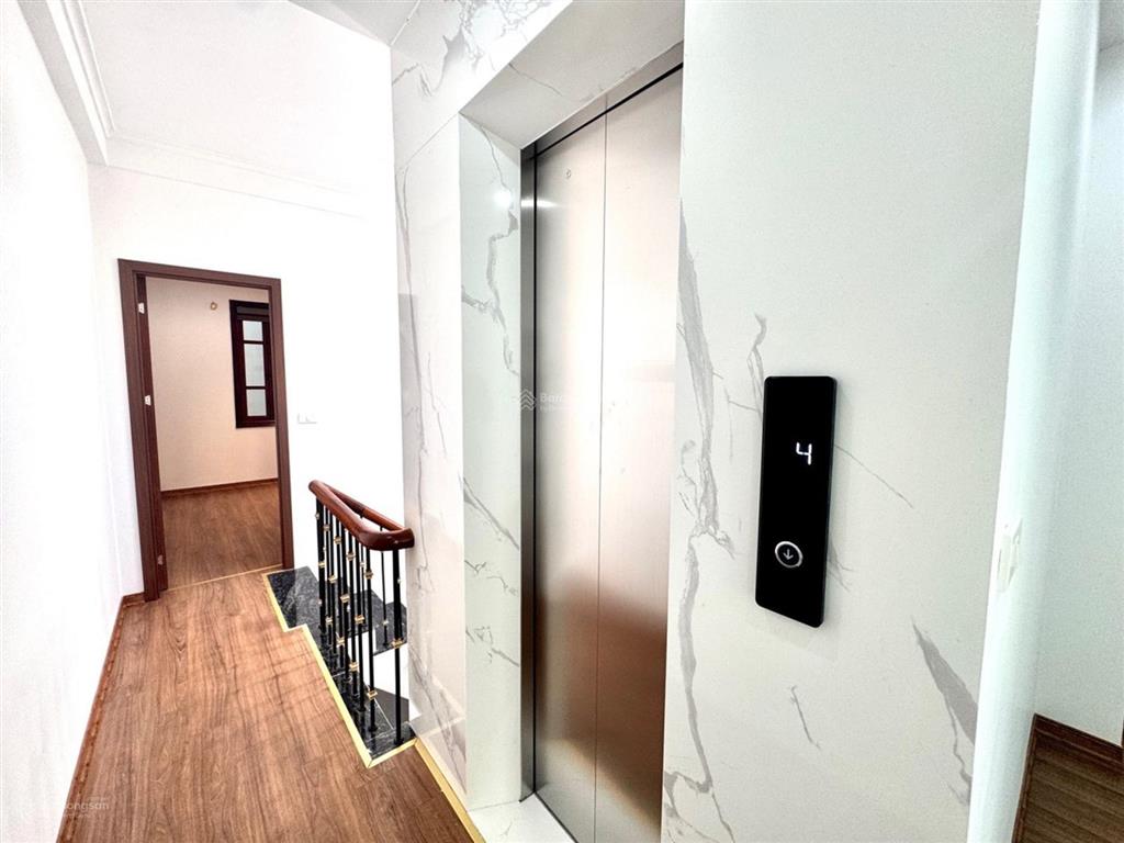 Một trong số ít 1 căn  xuân la  6t thang máy  ô tô  chỉ nhỉnh 10 tỷ