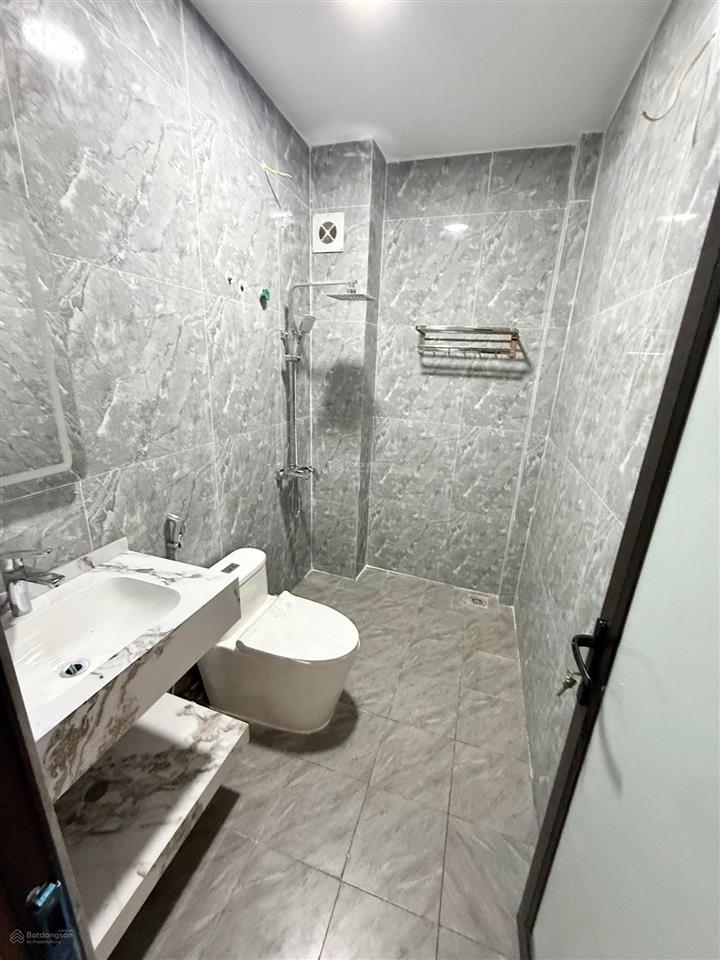 Chủ cần bán gấp  lạc long quân  thang máy  ô tô tránh  52m2  nhỉnh 13 tỷ