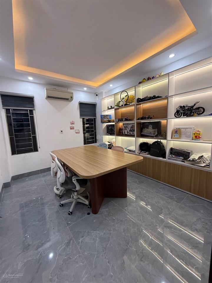 Siêu phẩm  lạc long quân  50m2  thang máy  ô tô tránh  nhỉnh 13 tỷ