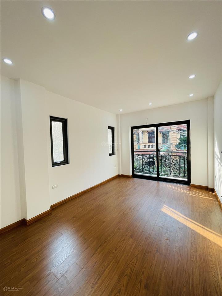 Một trong số ít 1 căn  xuân la  thang máy  ô tô tránh  54m2  nhỉnh 13 tỷ