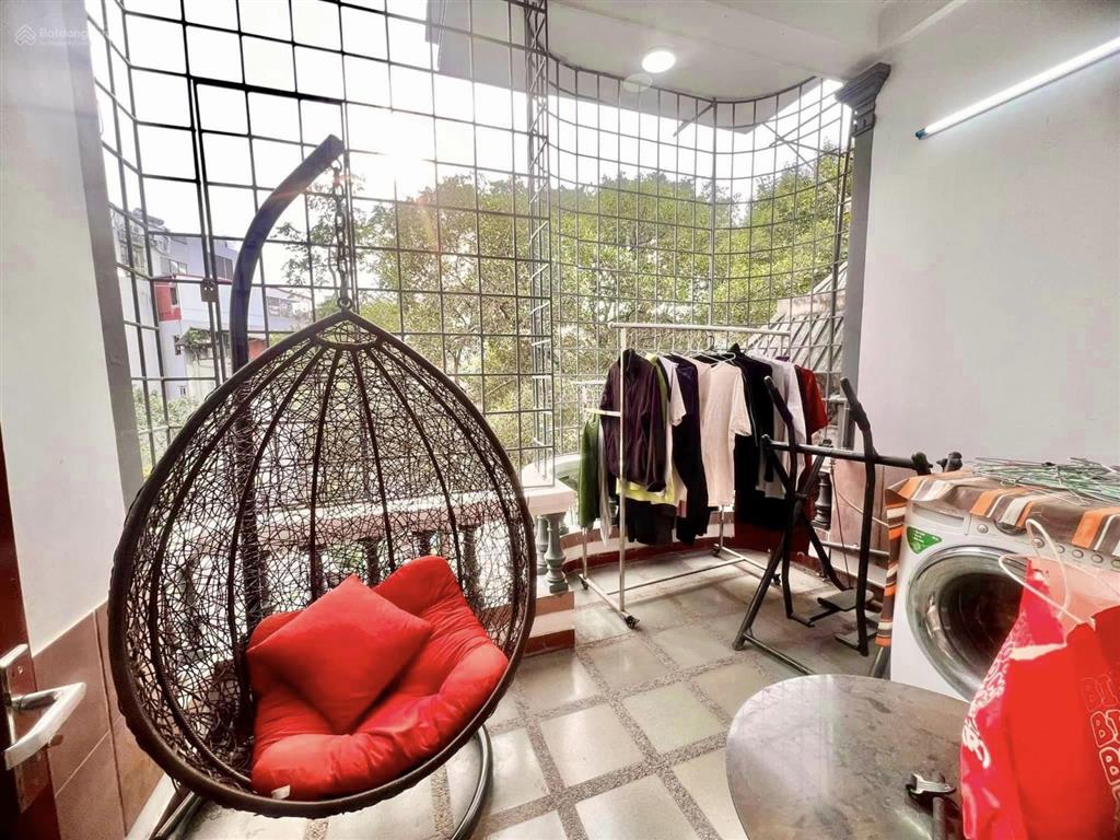 Cả năm mới có 1 nhà bán, thái hà, 10m thôi là ra ô tô, 50m2, 13 tỷ