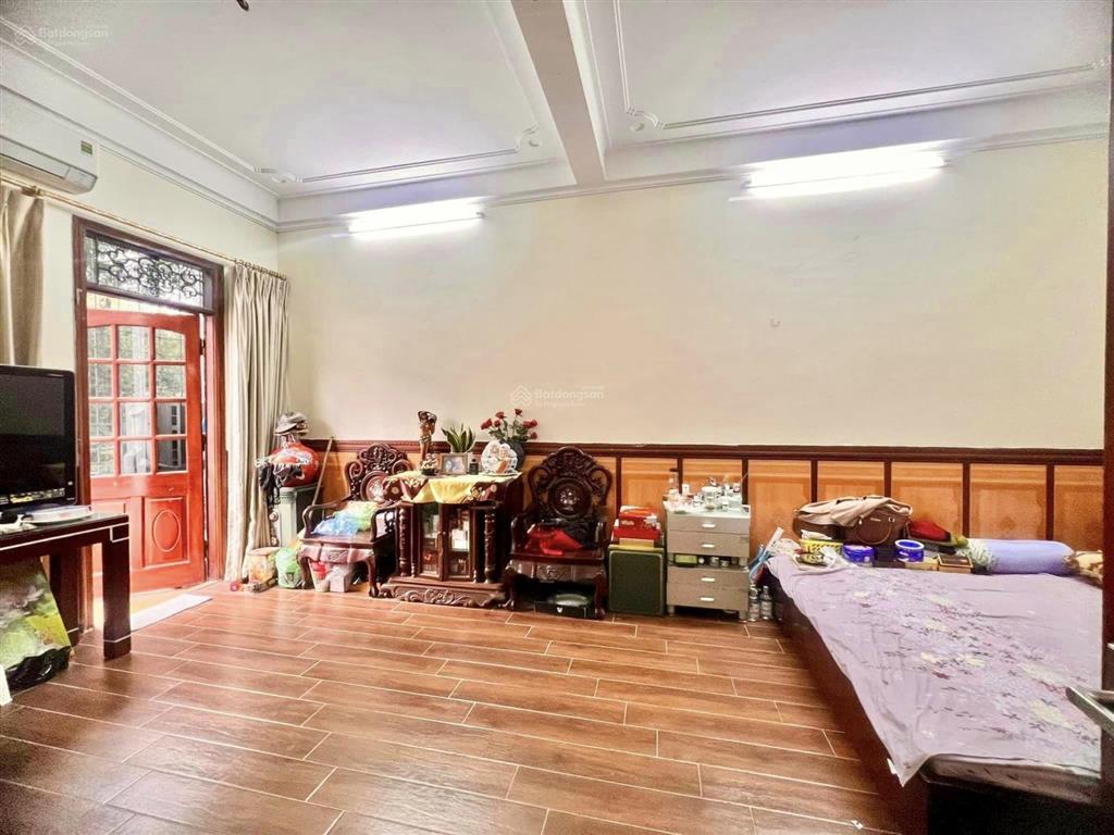 Cả năm mới có 1 nhà bán, thái hà, 10m thôi là ra ô tô, 50m2, 13 tỷ
