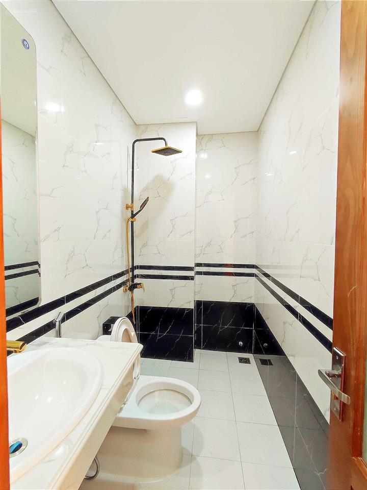 Siêu phẩm phố vĩnh phúc  vỉa hè 3m  4 làn ô tô  55m2, 16 tỷ