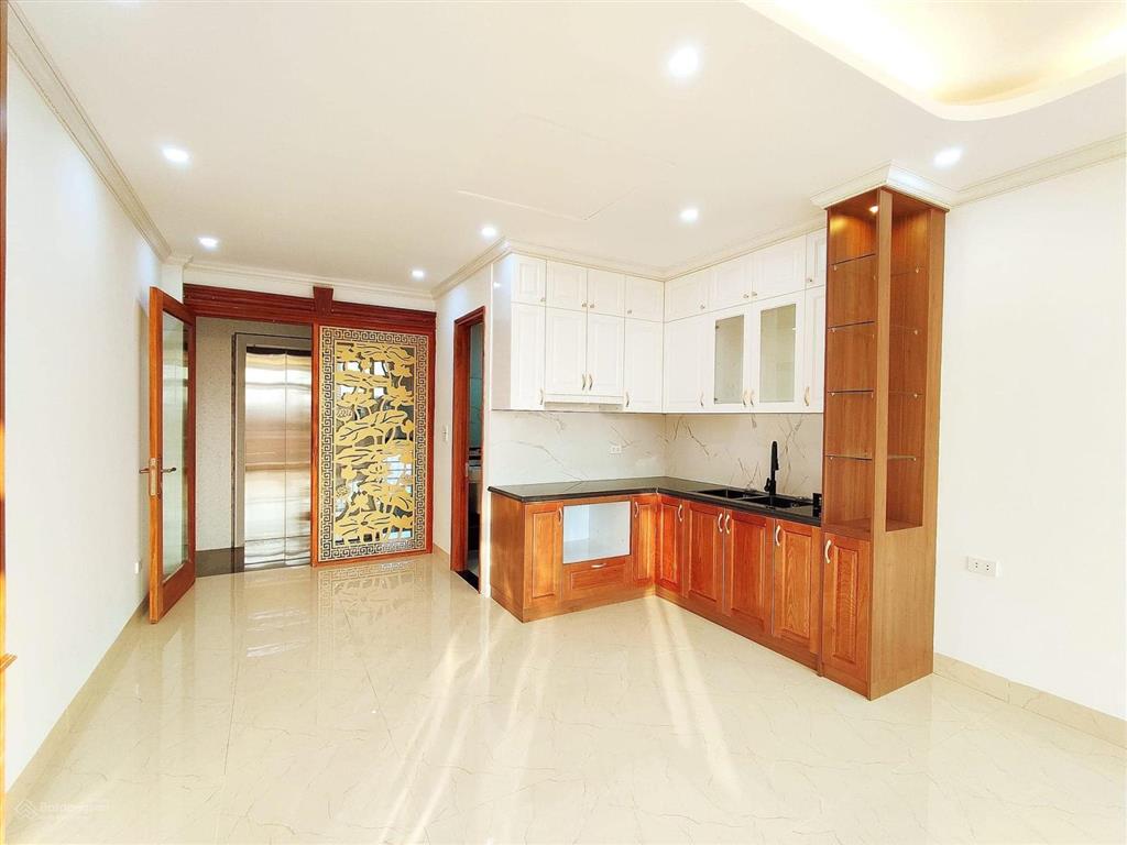 Siêu phẩm phố vĩnh phúc  vỉa hè 3m  4 làn ô tô  55m2, 16 tỷ